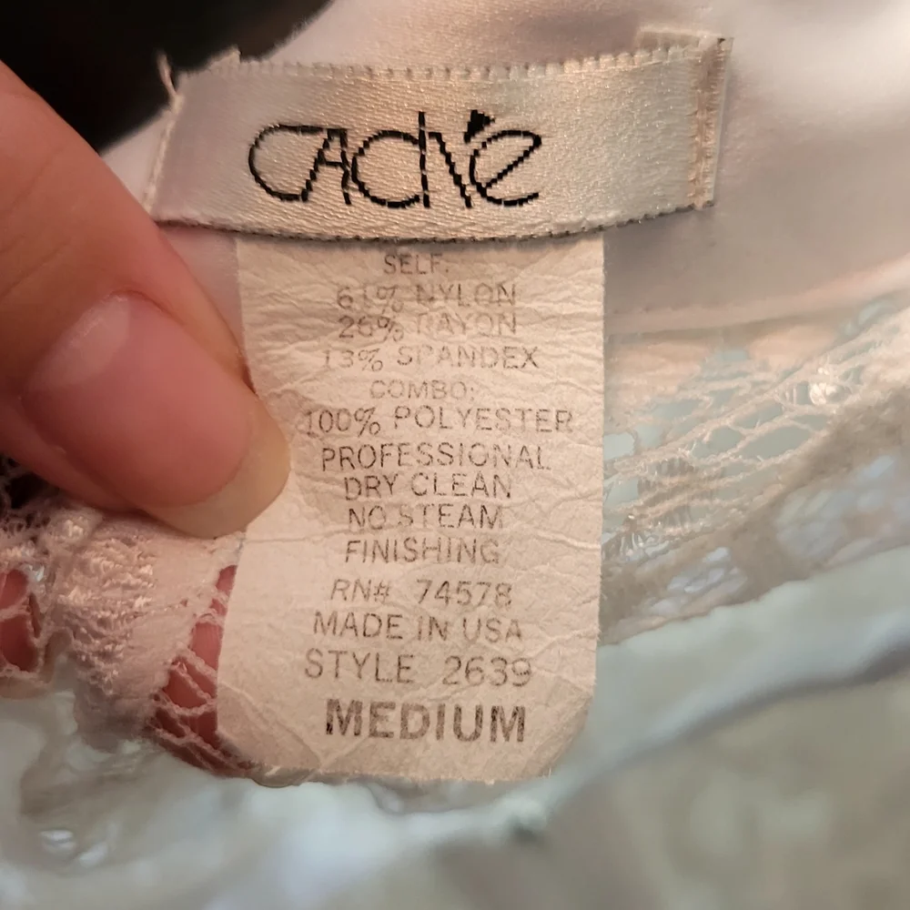 Cache Cream Fitted Embellished Blouse - Picture 2 of 3